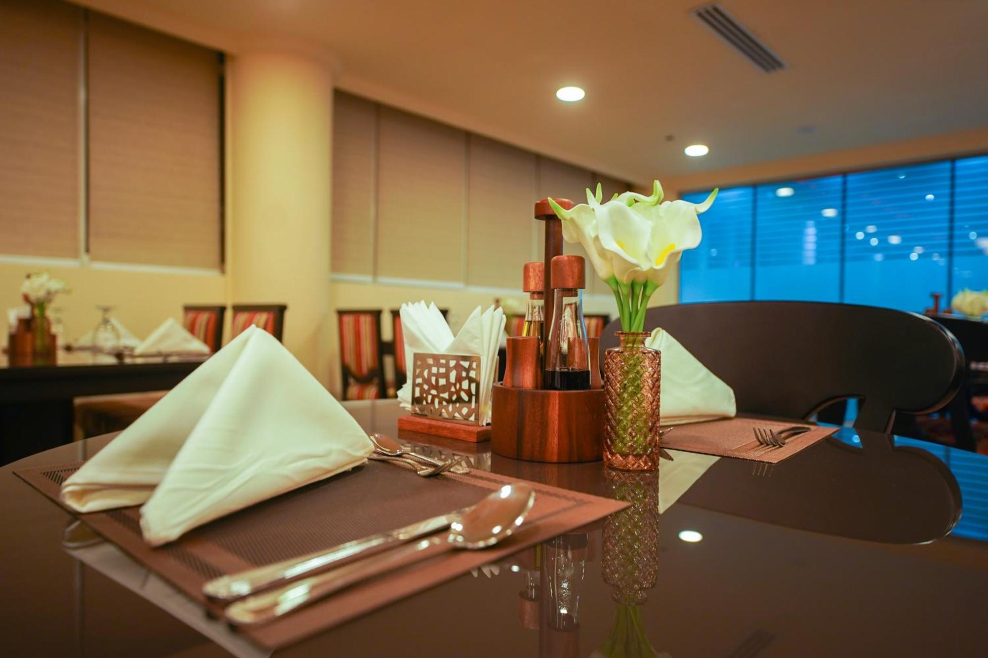 Grand Villaggio Hotel Abu Dhabi Eksteriør billede