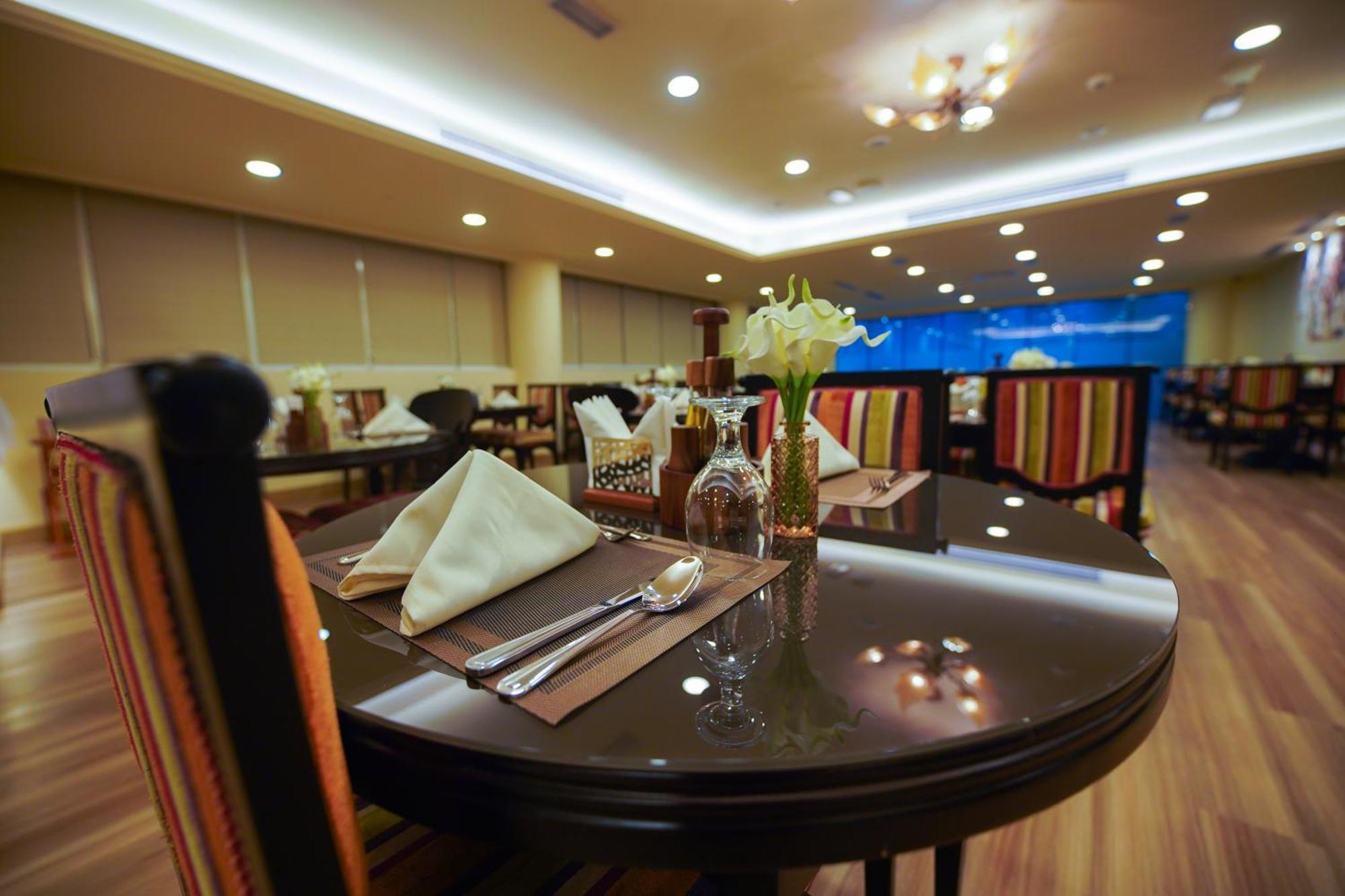 Grand Villaggio Hotel Abu Dhabi Eksteriør billede