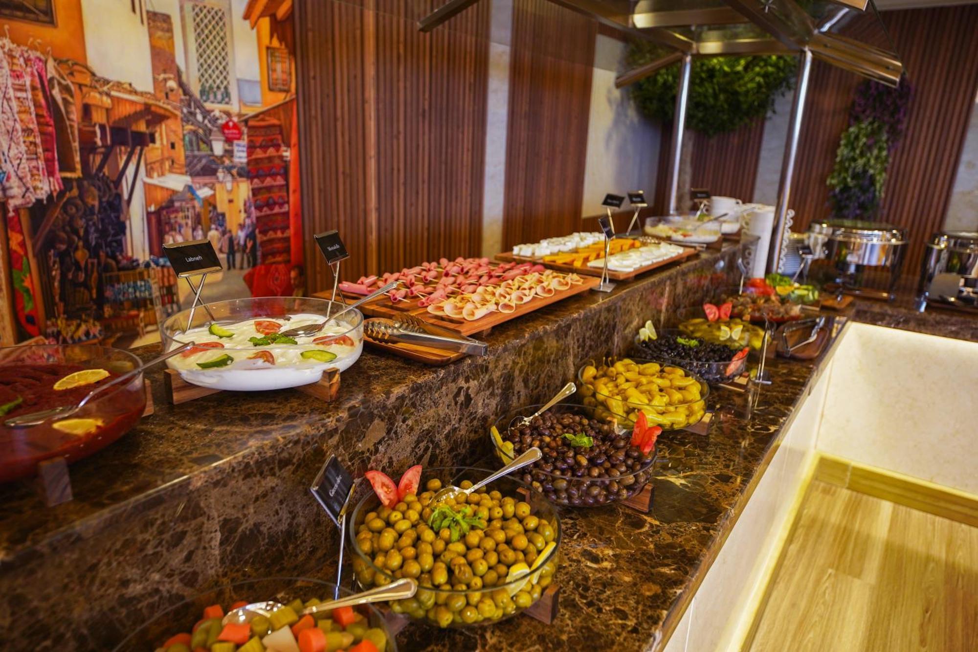 Grand Villaggio Hotel Abu Dhabi Eksteriør billede
